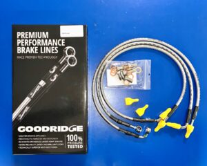 Kit Tubi freno aeronautici in treccia metallica Yamaha R6 (tubi diretti) 1999>2016 Ant./Post.