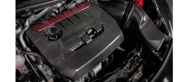 Coprimotore in Carbonio Toyota Yaris GR - Eventuri Carbon Fiber / Red Kevlar Engine Cover - immagine 3