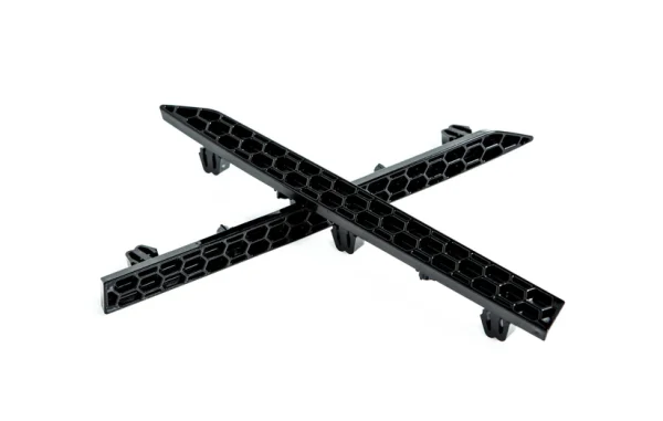 Eliminazione dei riflettori catarifrangenti posteriori con inserti Nero Lucido a nido d'ape  BMW M3 G80 / M4 G82 G83- Acexxon - immagine 2