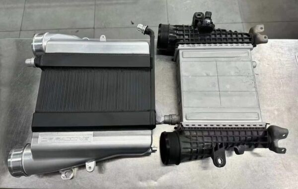 Intercooler Maggiorato Mercedes A45 S AMG W177 / CLA45 AMG C118 / GLA45 AMG H247- M139 Charge cooler / Heat Exchanger - immagine 2