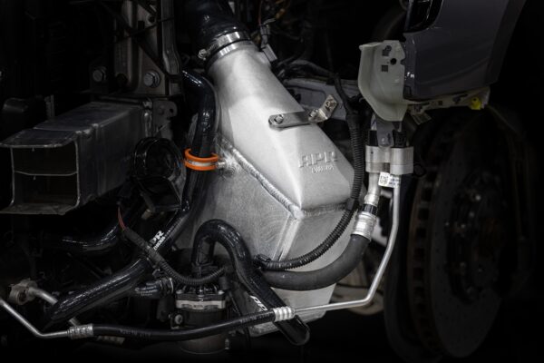 Scambiatore Aria Acqua Maggiorato Audi RS4 B9 / RS5 F5 - APR Intercooler System - immagine 4