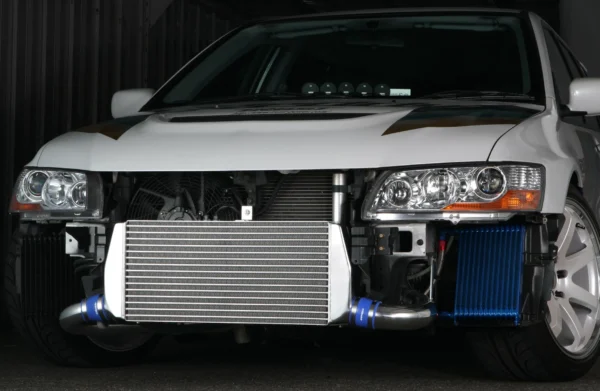 Intercooler Maggiorato Frontale Mitsubishi Lancer Evo 7 / 8 / 9 Front Mount Kit - GREDDY Type LS - immagine 2
