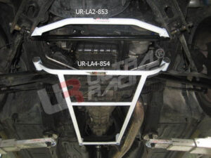 Barra Rinforzo telaio anteriore Nissan 200sx S14 - Ultra Racing 4 Points Front Lower Brace