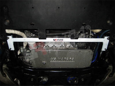 Barra Rinforzo telaio anteriore Nissan GTR R35 - Ultra Racing 2 Points Front Lower Tiebar