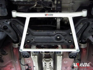 Barra Rinforzo telaio anteriore Volkswagen Polo 9N - Ultra Racing 4 Points Front H-Brace