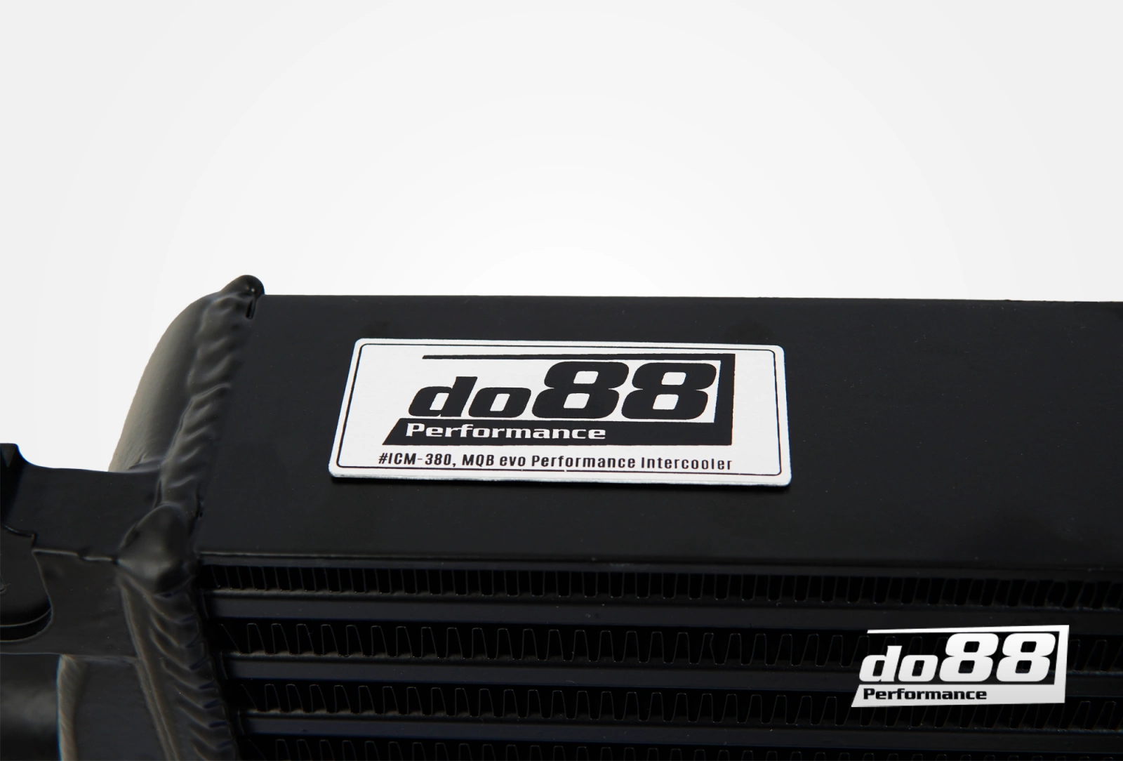 Kit BigPack DO88 Intercooler Maggiorato + Tubazioni Golf 8R / S3 8Y / Cupra Leon / Formentor VZ VAG 2.0 TSI EA888.4 Gen4 (300hp+) - immagine 2
