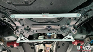 Barra Rinforzo telaio anteriore Toyota GR Yaris MK1 - Ultra Racing 2 Points Front Lower Bar