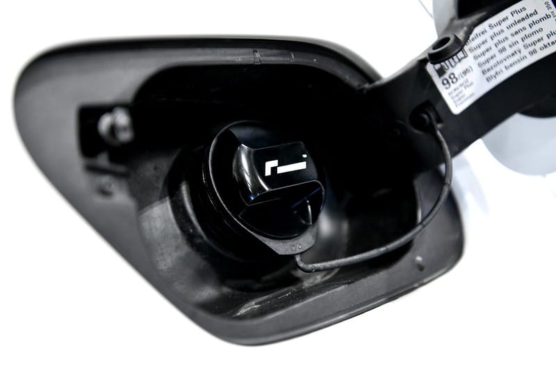 Tappo Benzina in Alluminio Billet (pressione e rotazione) - VWR Racingline VWR19G711 - immagine 3