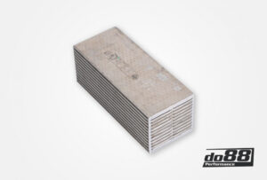 Massa Radiante Intercooler Aria-Acqua 122 x 114 x 302 mm – fino a 1000 HP – GARRETT