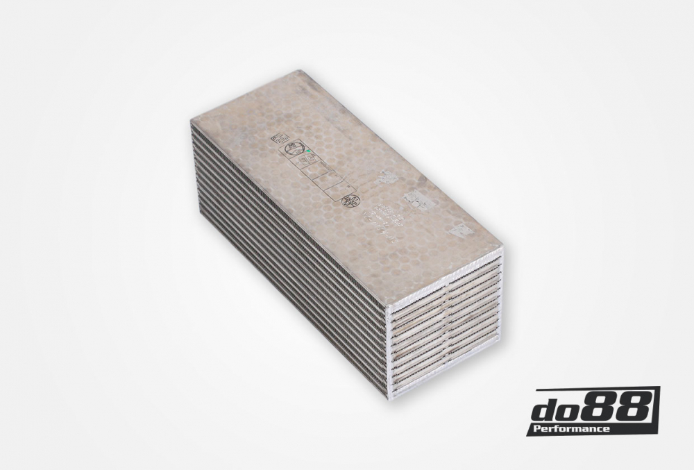 Massa Radiante Intercooler Aria-Acqua 122 x 114 x 302 mm – fino a 1000 HP – GARRETT