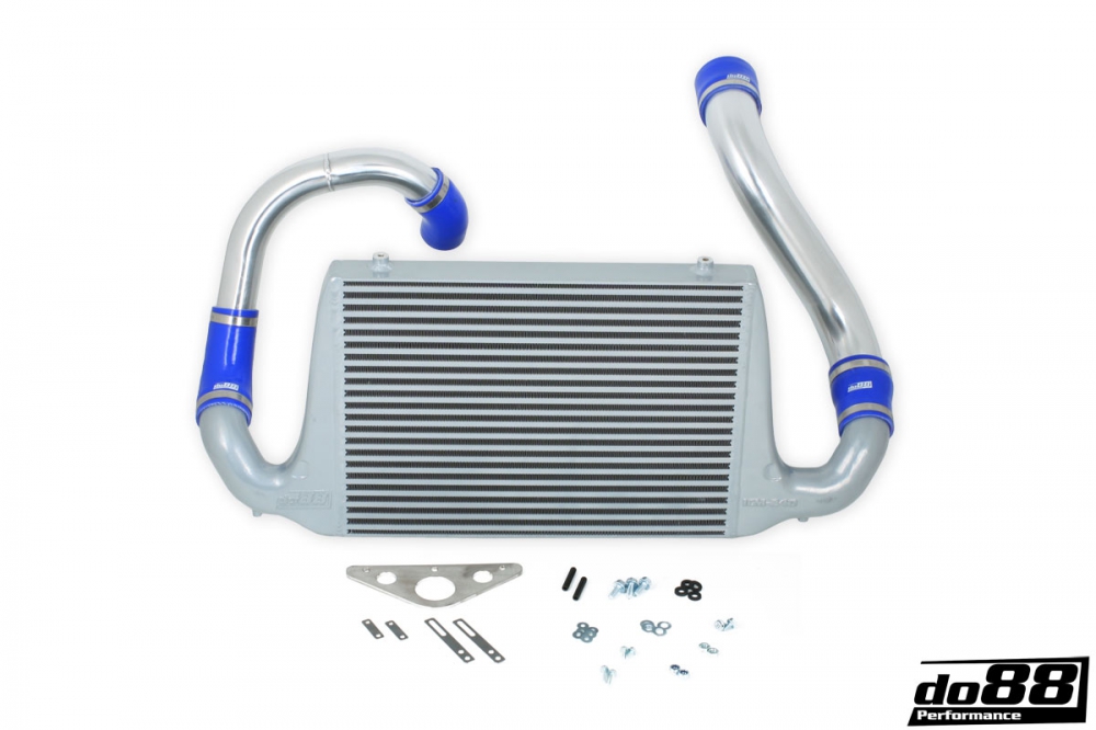 Intercooler Frontale Maggiorato (FMIC) DO88 SAAB 900 Turbo 1981-1986- – tubi flessibili blu