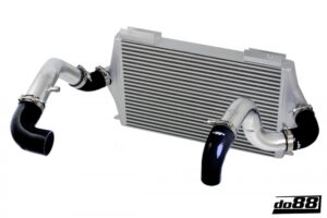 Kit BigPack DO88 Intercooler Maggiorato + Tubazioni Volvo 700 900 Turbo 92-98 – tubi flessibili neri, corpo farfallato 63 mm