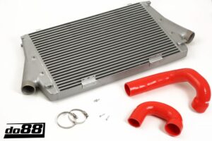 Intercooler Maggiorato DO88 SAAB 9-3 2.0t 2003- – tubi flessibili rossi, cambio automatico