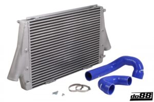 Intercooler Maggiorato DO88 SAAB 9-3 2.0t 2003- – tubi flessibili blu, cambio manuale