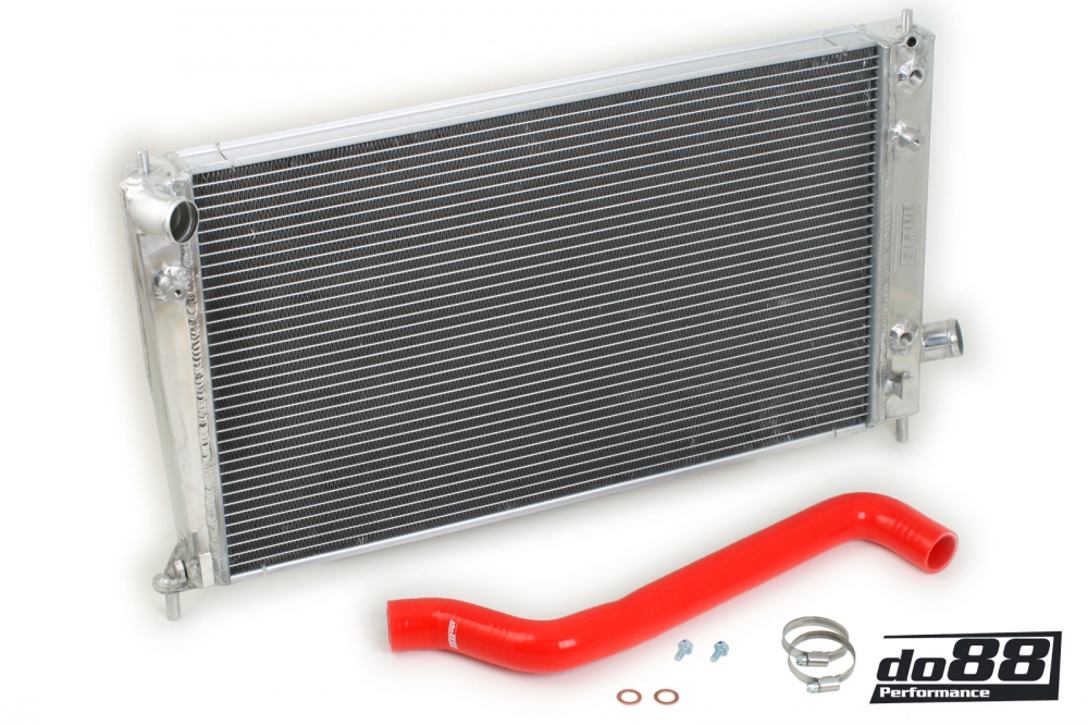 Radiatore Acqua Maggiorato DO88 SAAB 9-5 98-01 tubi flessibili rossi
